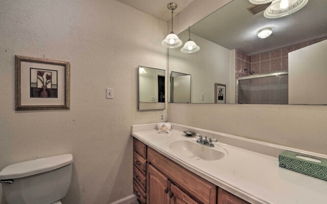 Pet-friendly Missouri City Home w/ Fenced-in Yard!