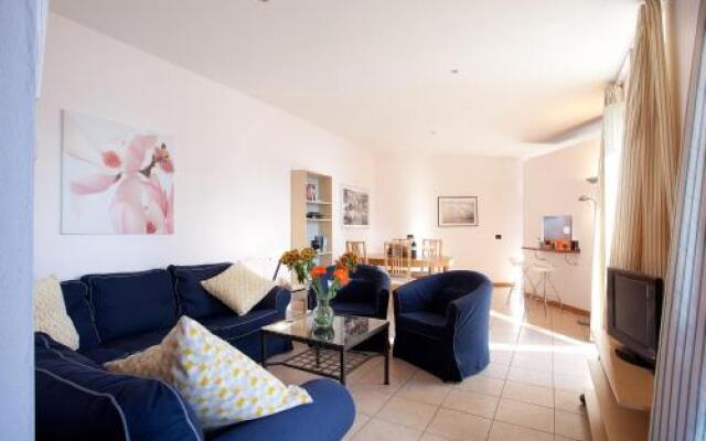 Menaggio Centro con 3 balconi