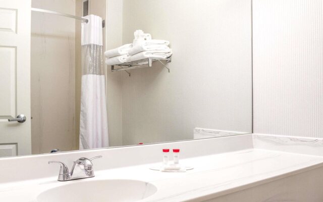 Comfort Inn & Suites Salt Lake City I-80 I-15 Downtown