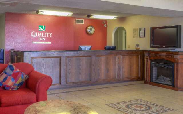 Quality Inn Plainview