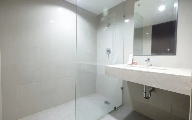 Spacious Studio Apartment @ The H Residence near MT Haryono