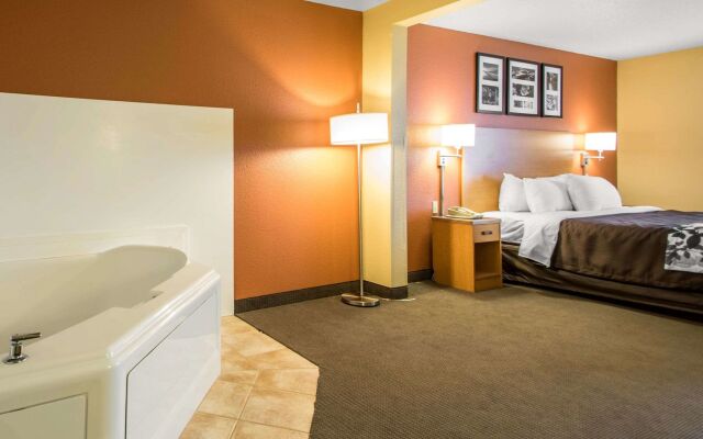 Sleep Inn & Suites Sheboygan I-43