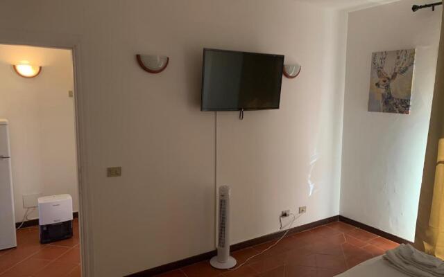 1 Bed House Sleeps 2 - Pets, Garden, Parking, Wifi