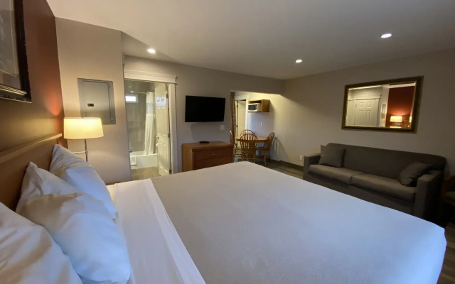 Sahara Courtyard Inn