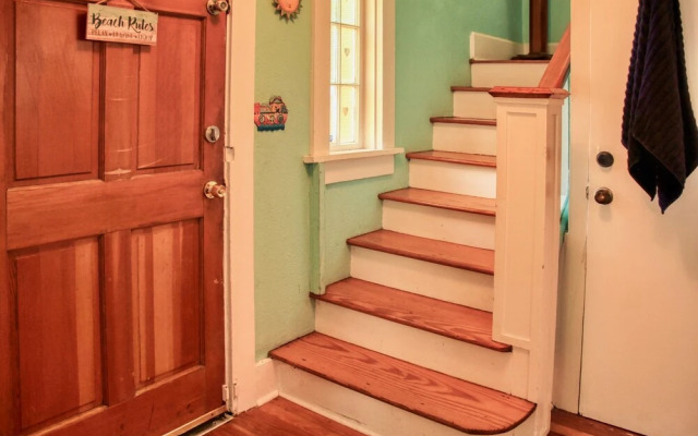 Shaded Beachtown Vacation Estate (102-22)