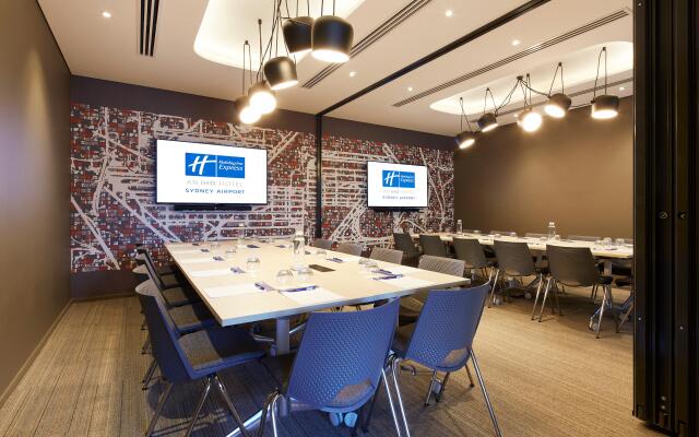 Holiday Inn Express Sydney Airport by IHG
