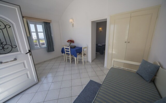 Ianthe Apartments & Villa