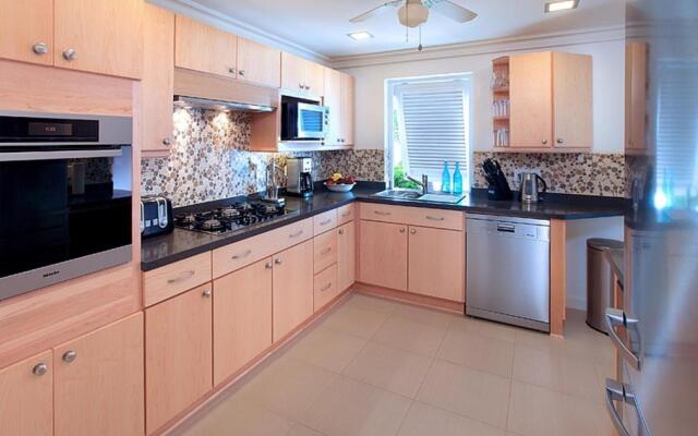Coconut Grove 8 Luxury Villa by Island Villas