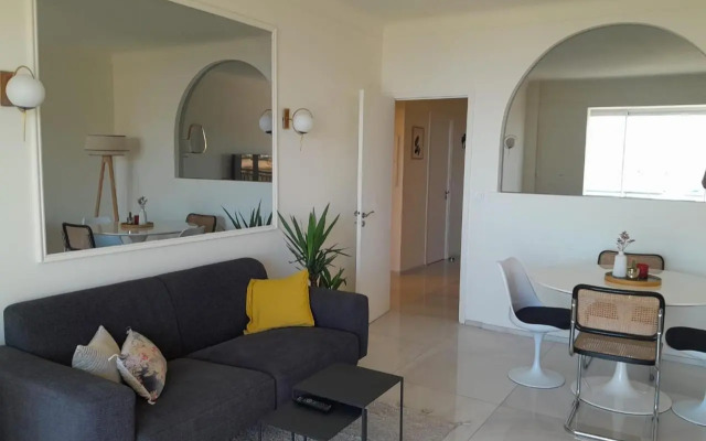 Vue mer exceptionnelle entre Nice et Monaco