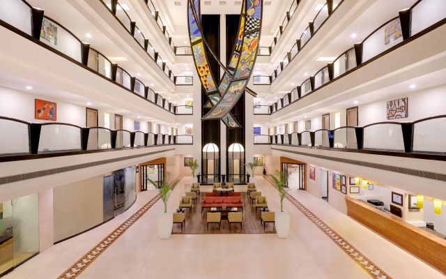 Lemon Tree Hotel, Indore – Lobby – Indore
