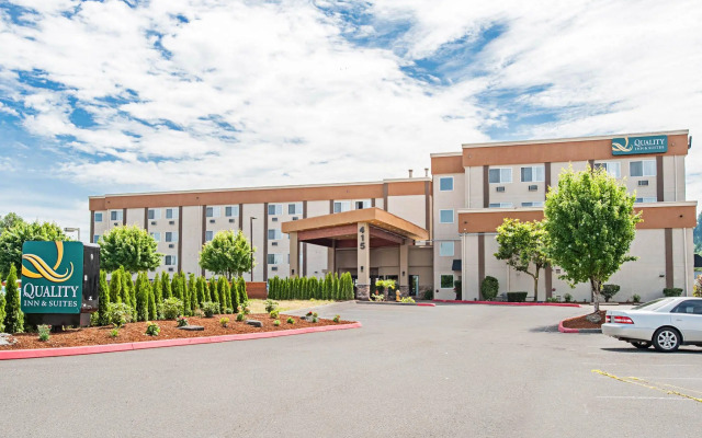 Quality Inn & Suites Kenedy - Karnes City