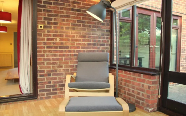 Peymans Apple Tree House Serviced Apartment