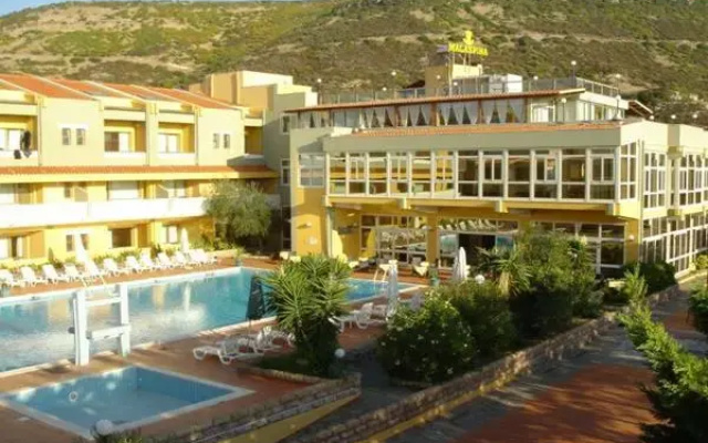 Malaspina Hotel & Resort