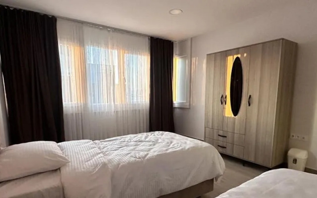 Lumiera Suites Hotel