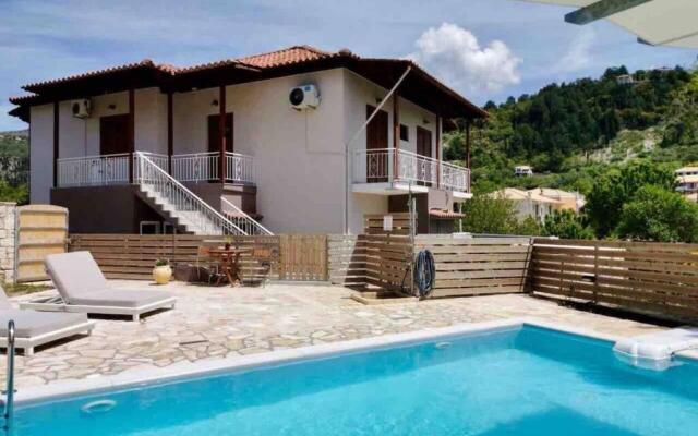 Sea Breeze Apartments - n.1 with private pool
