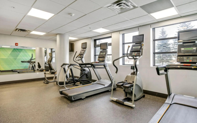 Holiday Inn Hotel & Suites Ottawa Kanata by IHG