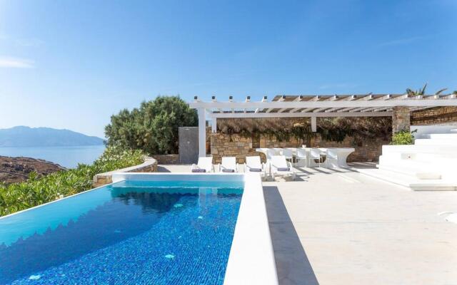 Lighthouse Villa Mykonos