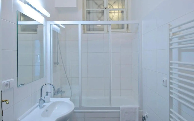 Kafka's Head Apartment