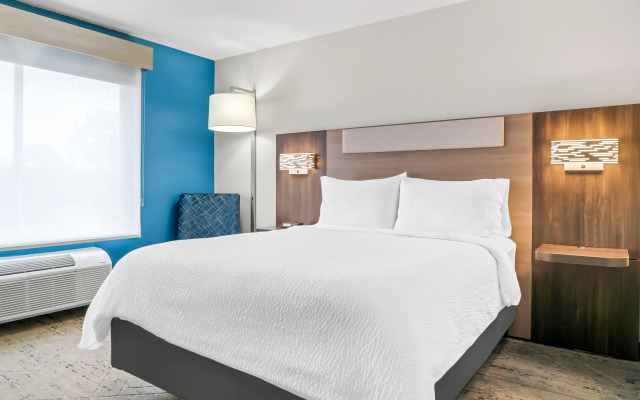 Holiday Inn Express Lapeer by IHG