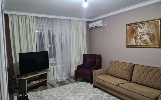 Avtovokzal 3 Room apt