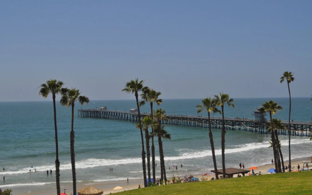 Beachcomber Inn