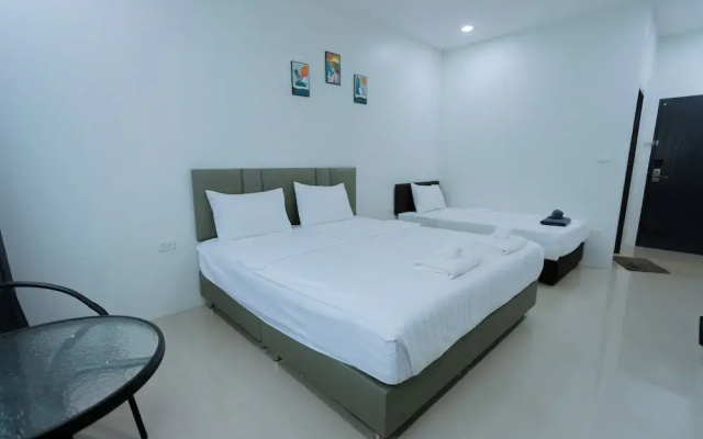 The Rich Hotel