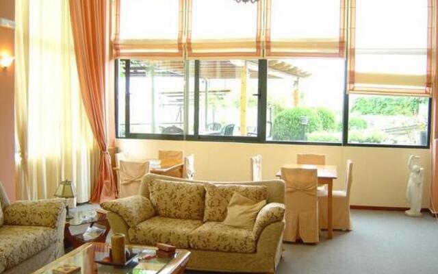 Morfeas Hotel