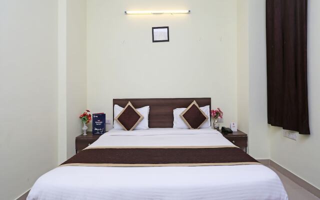 Collection O 28716 Panchasheel Enclave