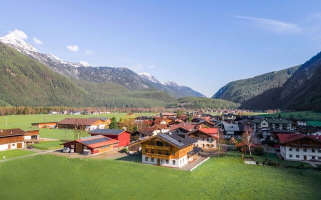 Stunning Apartment in Längenfeld With Wifi and 3 Bedrooms