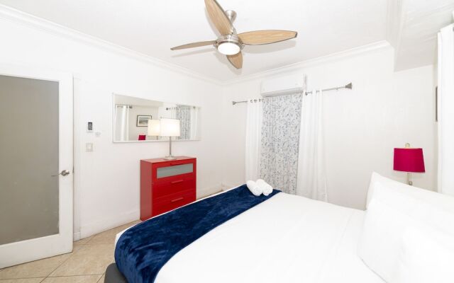 Sofi Beach Apartment