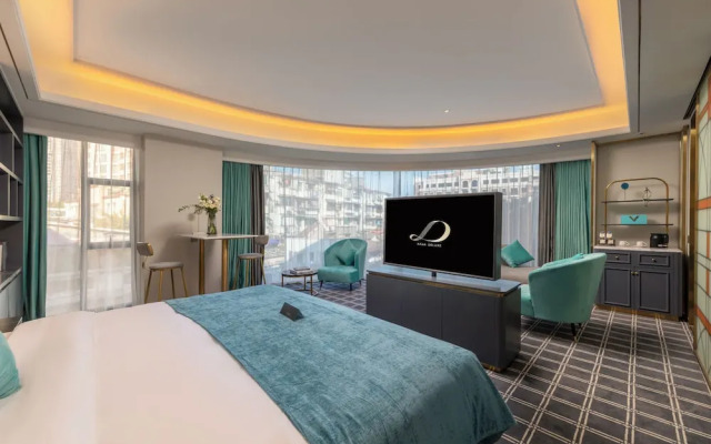 XANA Deluxe International Hotel Dongshankou Metro Station Branch