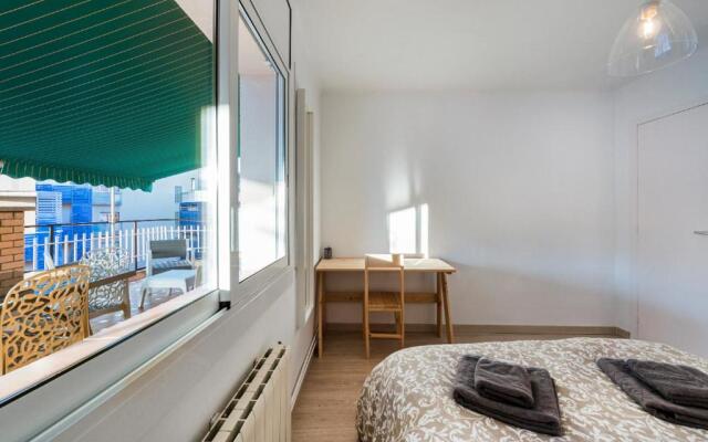 Big terrace and bright penthouse for 6 persons