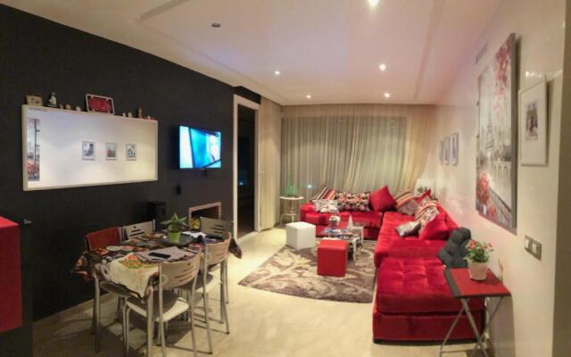 Cozy & Luxurious apartment with seaview