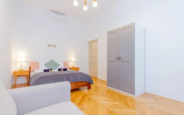 Bartók Apartment
