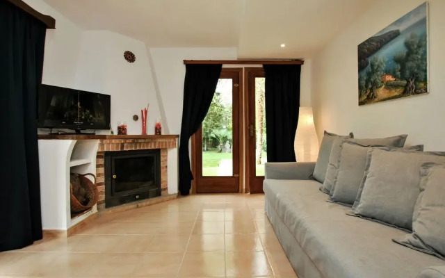Spacious Mansion in Alaró With Swimming Pool