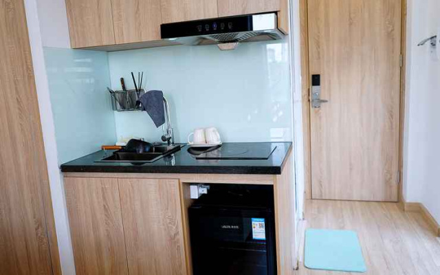 Lynh House Hoang Quoc Viet Hanoi