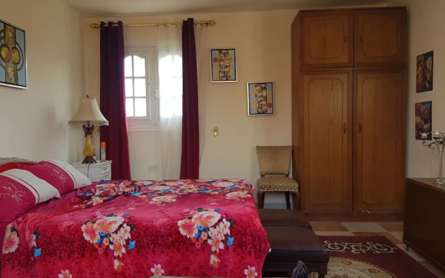 Pyramids Bedouin Home