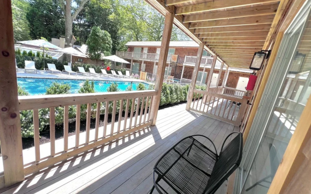 Wainscott Woods Retreat