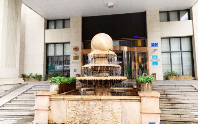 Jiangyin Furen Boutique Hotel (Zhongshan Park Subway Station)