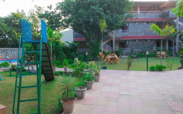 The Dukes Den Resort