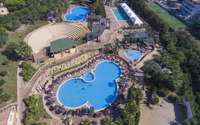 TH Le Castella - Baia degli Dei Village