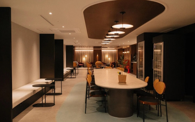The Connoisseur Residence Hotel