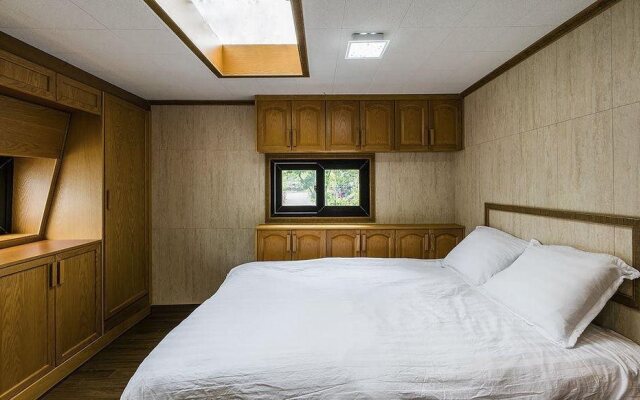 Caravan Bay Camping - Caravan Park