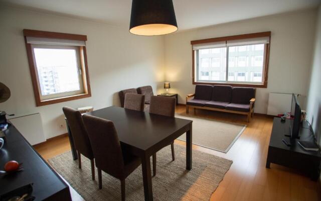 Enjoy Porto Apartment by Porto City Hosts