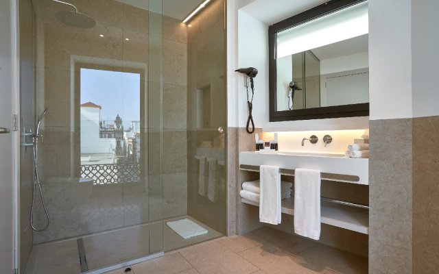 Hotel Kivir Adults Recommended, Historic City Center