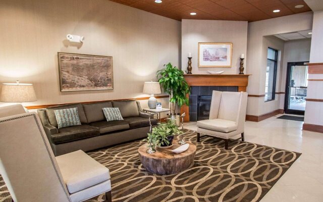 The Bluff Savannah Historic, Tapestry Collection by Hilton