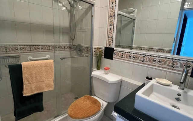 Gorgeous Ocean View 1br With Beach Access & Pool