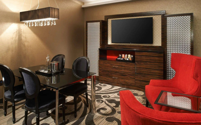 Metropolitan at The 9, Autograph Collection