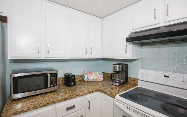 Tropical Winds by ALBVR