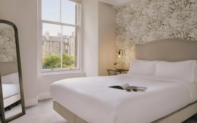 Royal Garden Apartments New Town